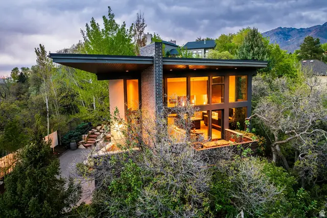 3455 E Danish Rd S, Cottonwood Heights, UT 84093 - #2