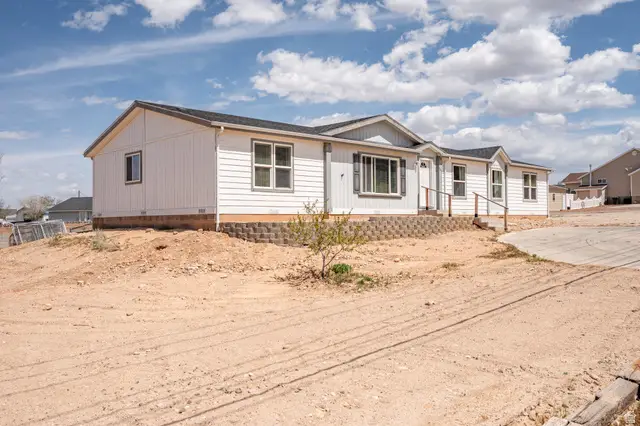 1637 E Midvalley Rd, Enoch, UT 84721 - #3