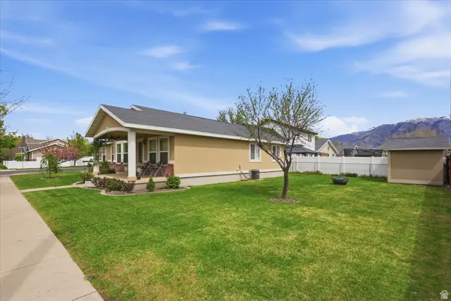 896 Park Ave, Logan, UT 84321 - #3