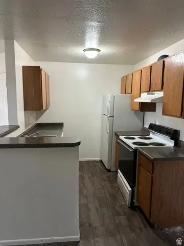 885 E Meadow Pine Ct #32, Salt Lake City, UT 84106