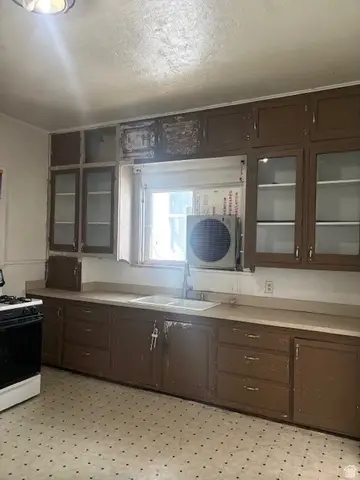 332 E 18th S, Ogden, UT 84401 - #2