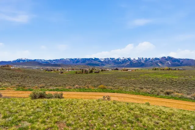 1380 Crescent Dr N, Park City, UT 84098 - #3