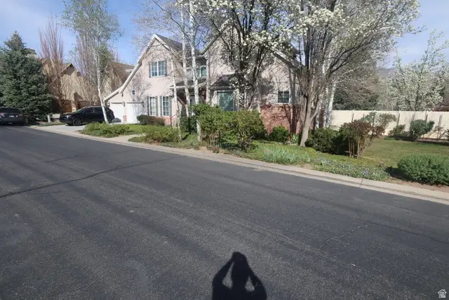 6183 S Haven Moor Cir, Murray, UT 84121 - #2