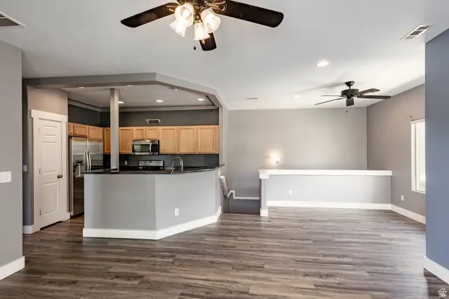 4859 W Timber Run Dr S, Riverton, UT 84096 - #3