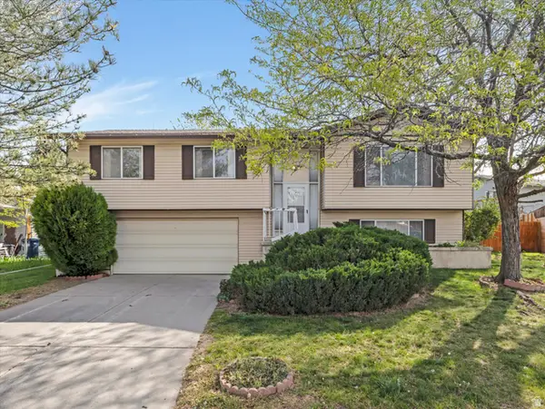 8287 S Valencia Cir, Sandy, UT 84093