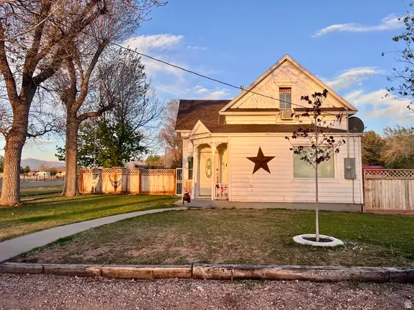 11 S 200 E, Meadow, UT 84644