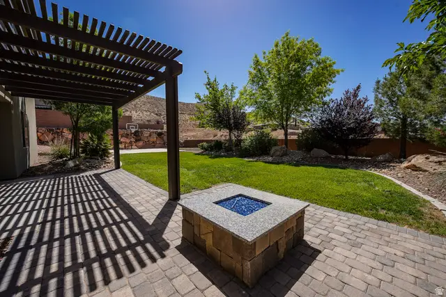 1288 E Silver Shadows Dr, Washington, UT 84780 - #3