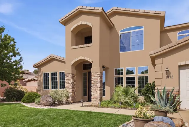 1872 S 20 E, Washington, UT 84780 - #2