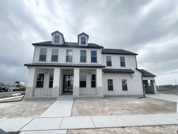 9 W Powell St #130, Vineyard, UT 84059