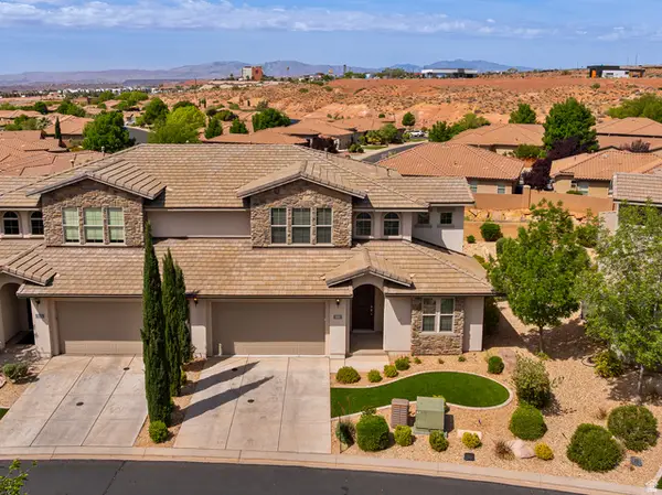 999 N Casitas Loop, Washington, UT 84780