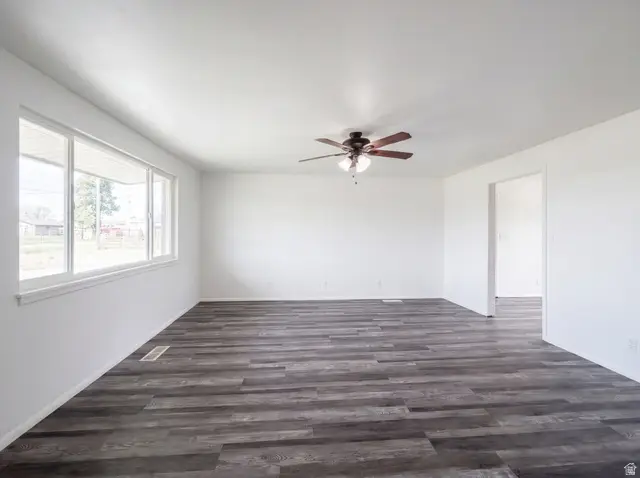 408 N 1500 W, Clinton, UT 84015 - #3