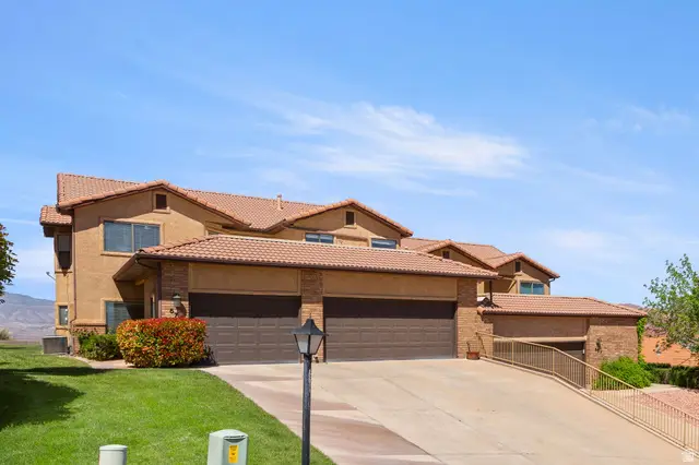 579 N Ridgecrest Cir, Saint George, UT 84770 - #1