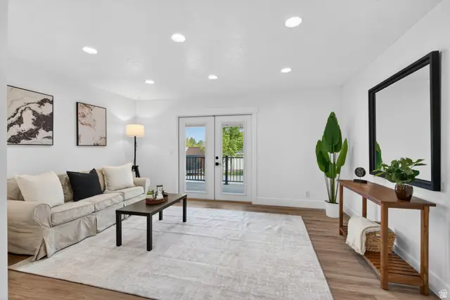 627 E Hilo St, Sandy, UT 84070 - #3