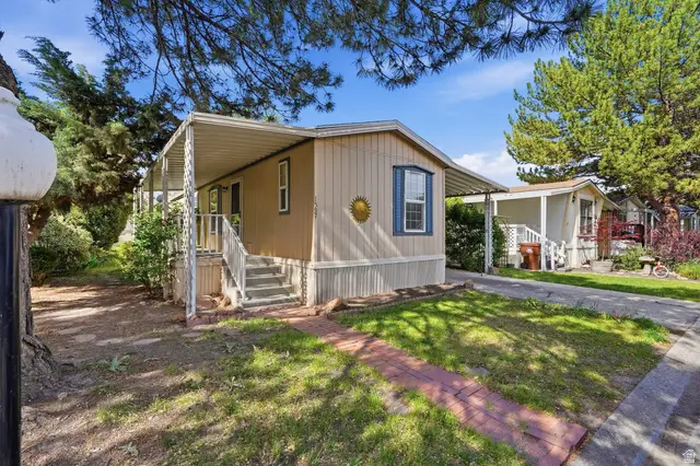 1597 W Indian Summer Dr N, Salt Lake City, UT 84116 - #2