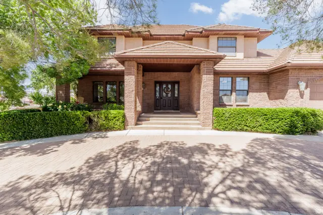 592 N Dusk Dr, Saint George, UT 84770 - #1