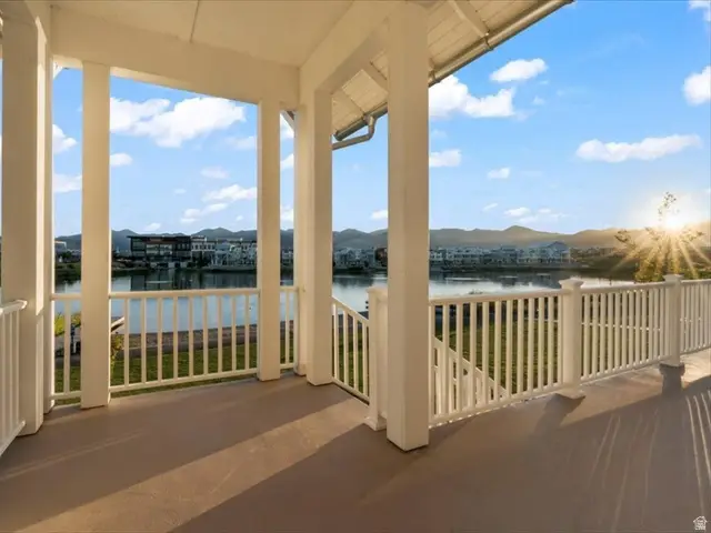 11064 S Paddle Board Way W, South Jordan, UT 84009 - #3