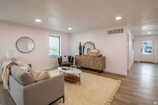 95 W 200 S, Santaquin, UT 84655 - #3