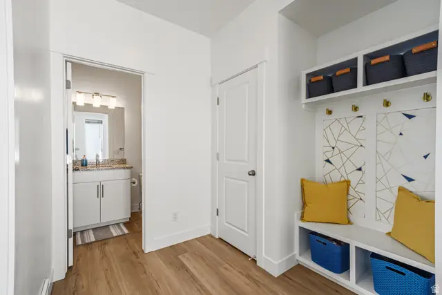 2832 S Shoreline Dr W, Syracuse, UT 84075 - #3