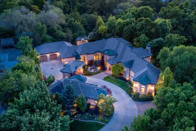 6274 S Oles Ln E, Holladay, UT 84121 - #1