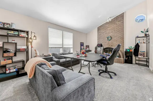 6883 S 2510 E, Cottonwood Heights, UT 84121 - #3