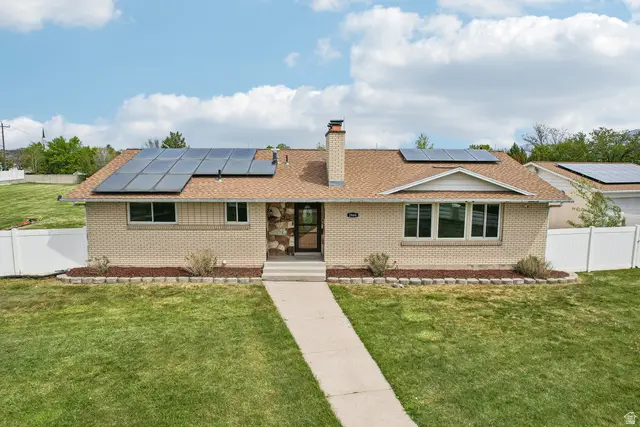 2668 W Horseshoe Cir, South Jordan, UT 84095 - #3