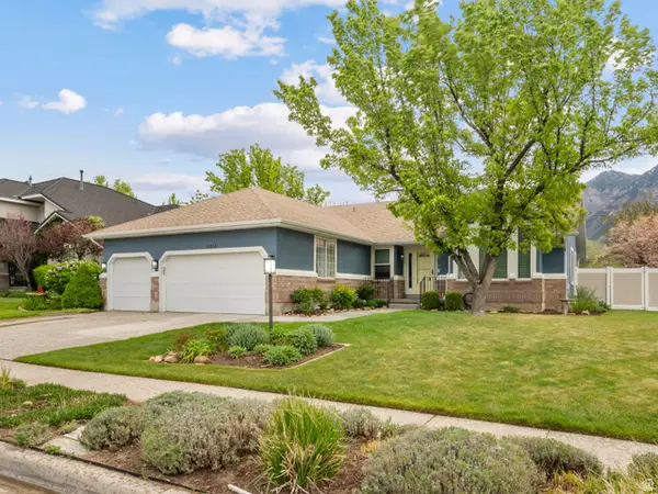 11051 S Longdale Cir E, Sandy, UT 84092