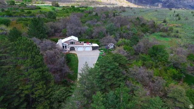 4423 N Majestic Cir, Pleasant View, UT 84414 - #1