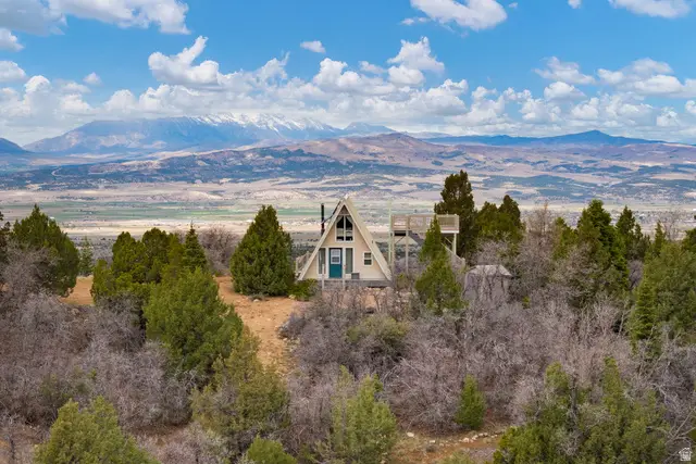 116 N Oak Crest Dr E, Mount Pleasant, UT 84647 - #1