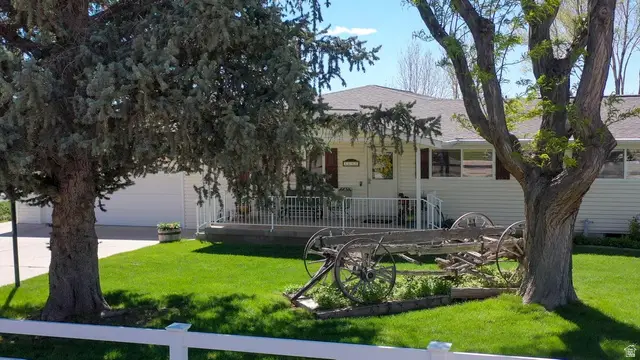 4637 N Pioneer Dr, Enoch, UT 84721 - #3