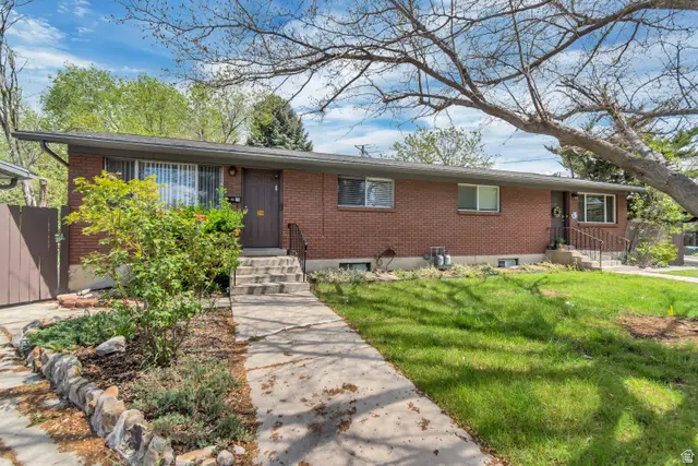 29 E 925 N, Orem, UT 84057 - #3