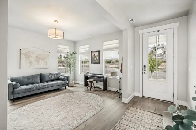 3092 S Edgewater Cv, Syracuse, UT 84075 - #3