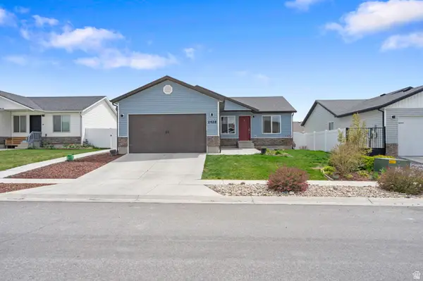 2428 E Jim Bridger Dr, Eagle Mountain, UT 84005