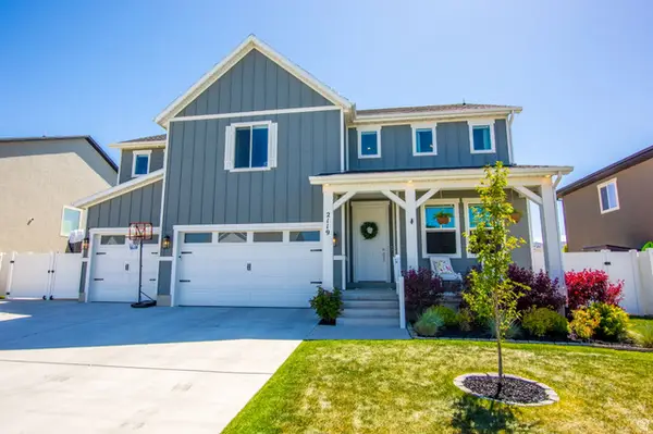 2119 S Mountain View Blvd E, Woods Cross, UT 84087