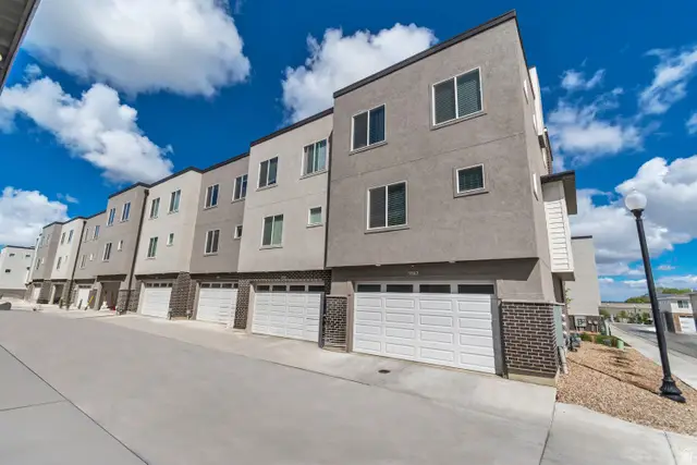 5502 W Victory Lap Ct, West Valley City, UT 84120 - #3