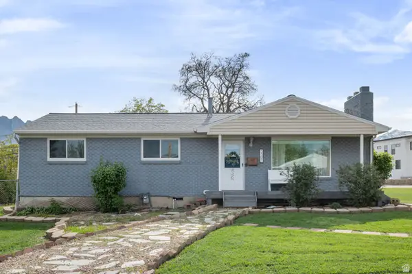 5597 S Hillside Dr E, Murray, UT 84107