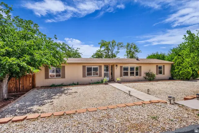 5 S Main St, Ivins, UT 84738 - #1