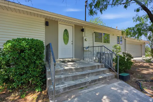 35 E E 100 St S, La Verkin, UT 84745 - #2