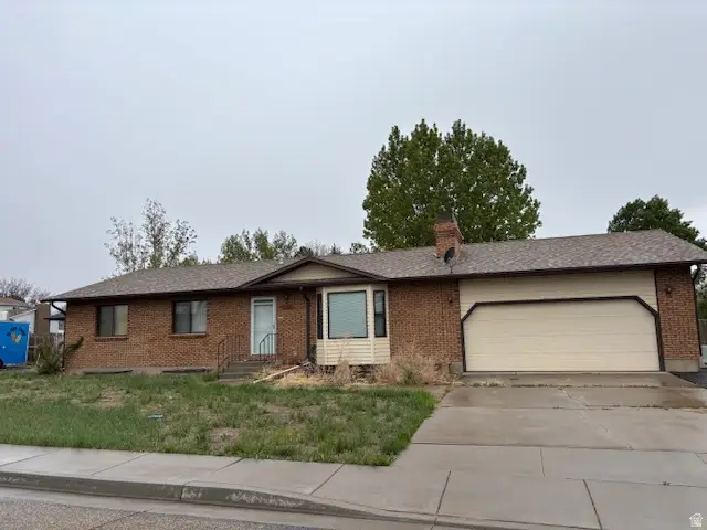 762 S 2050 W, Vernal, UT 84078 - #1