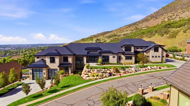 349 Ford Canyon Dr, Centerville, UT 84014 - #2