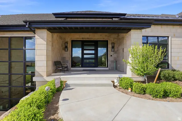 349 Ford Canyon Dr, Centerville, UT 84014 - #3