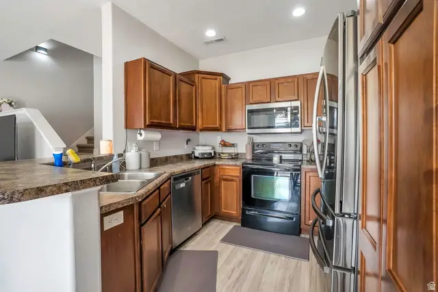 60 E Calbourne Ln. S #3, Sandy, UT 84070 - #2