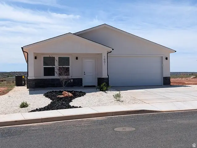 1681 E Creekside Dr, Kanab, UT 84741 - #2