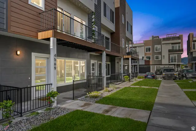 4569 W Pleasant Ct, West Valley City, UT 84120 - #1