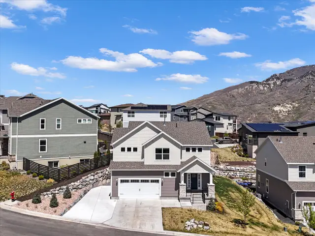 2357 E Glacial Peak Dr, Draper, UT 84020 - #2