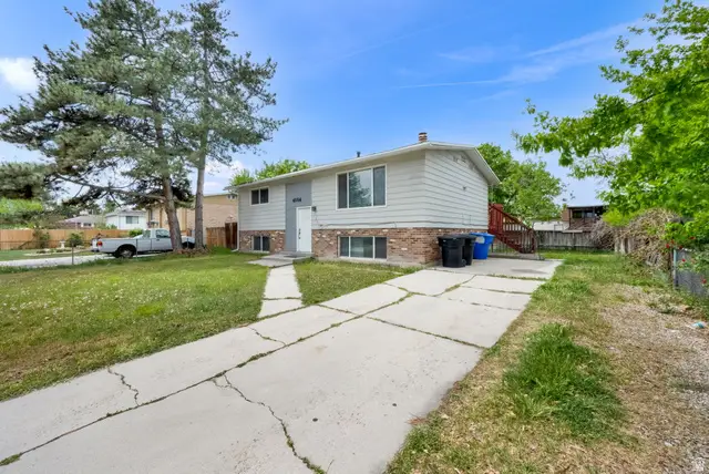 4584 S Knightsbridge Rd, Taylorsville, UT 84129 - #3