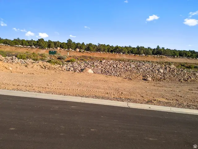 3237 W Moon Crest Dr #3, Cedar City, UT 84720 - #2