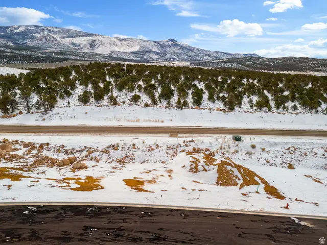 3185 W Moon Crest Dr #5, Cedar City, UT 84720 - #2