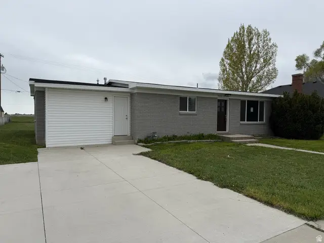 522 E Factory St, Garland, UT 84312 - #2