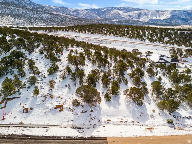 3253 W Moon Crest Dr #14, Cedar City, UT 84720 - #2