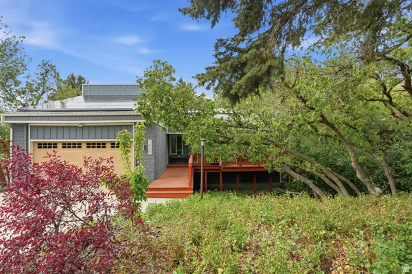 3589 E Macintosh Ln, Cottonwood Heights, UT 84121